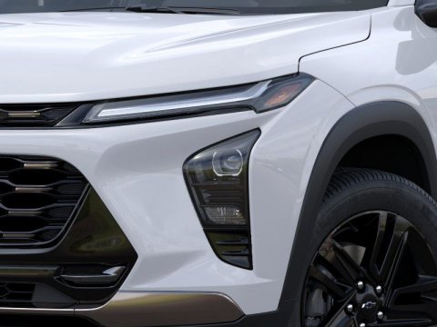 New Summit White 2026 Chevrolet Trax ACTIV FWD - photo 10 - Stock #261357
