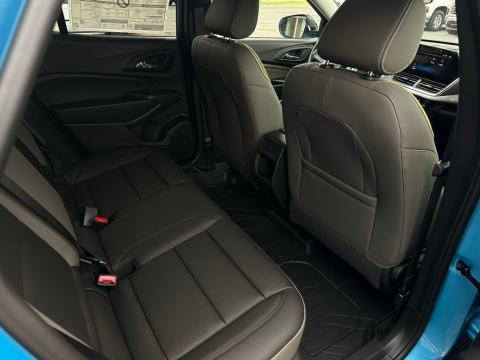 New Marina Blue 2026 Chevrolet Trax ACTIV FWD - photo 18 - Stock #260849