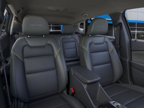New Mosaic Black Metallic 2026 Chevrolet Trax ACTIV FWD - photo 16 - Stock #261289