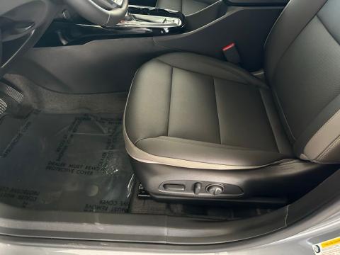 New Sterling Gray Metallic 2026 Chevrolet Trax ACTIV FWD - photo 12 - Stock #260754