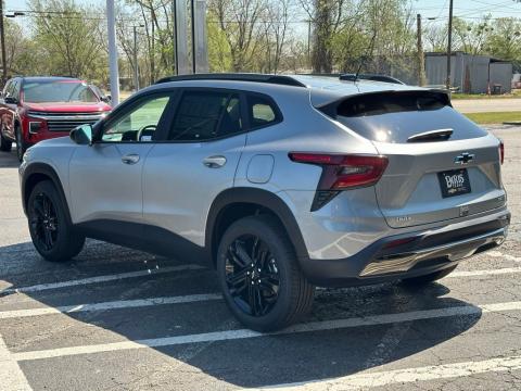 New Sterling Gray Metallic 2026 Chevrolet Trax ACTIV FWD - photo 7 - Stock #260754