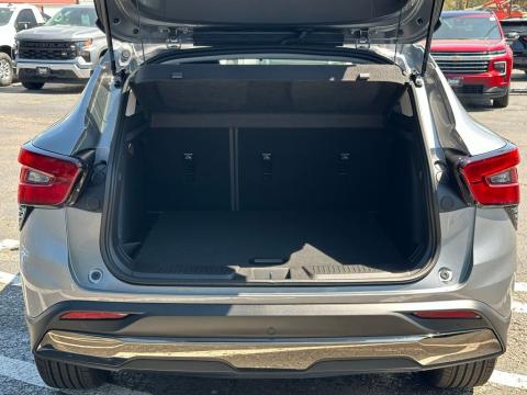 New Sterling Gray Metallic 2026 Chevrolet Trax ACTIV FWD - photo 8 - Stock #260754