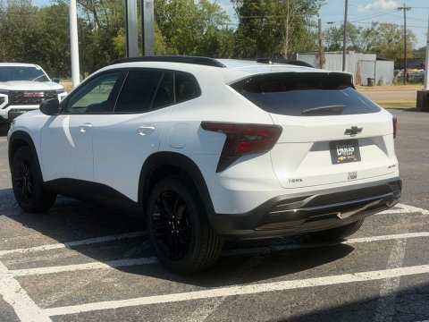 New Summit White 2026 Chevrolet Trax ACTIV FWD - photo 16 - Stock #261281