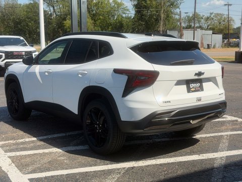 New Summit White 2026 Chevrolet Trax ACTIV FWD - photo 17 - Stock #261281