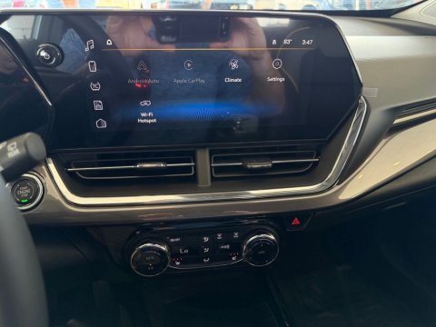 New Sterling Gray Metallic 2026 Chevrolet Trax ACTIV FWD - photo 22 - Stock #261271