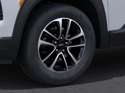 New Summit White 2026 Chevrolet TrailBlazer LT FWD - photo 9 - Stock #260952