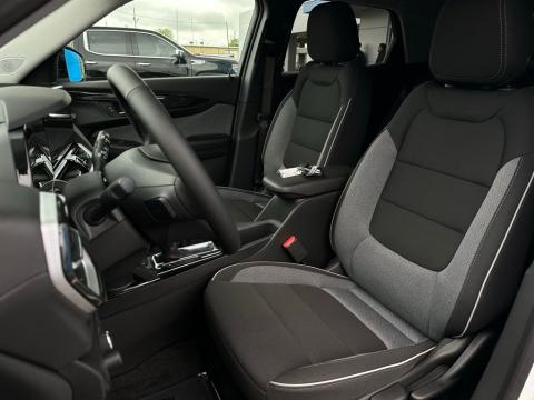 New Summit White 2026 Chevrolet TrailBlazer LT FWD - photo 13 - Stock #260791