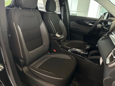 New Mosaic Black Metallic 2026 Chevrolet TrailBlazer LT FWD - photo 17 - Stock #260844