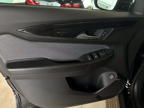 New Mosaic Black Metallic 2026 Chevrolet TrailBlazer LT FWD - photo 12 - Stock #260844