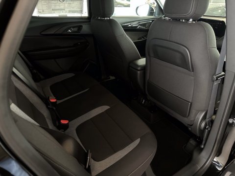 New Mosaic Black Metallic 2026 Chevrolet TrailBlazer LT FWD - photo 19 - Stock #260844