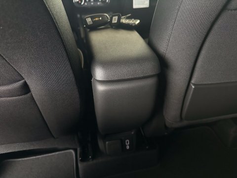 New Mosaic Black Metallic 2026 Chevrolet TrailBlazer LT FWD - photo 23 - Stock #260844
