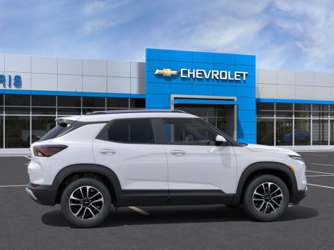 New Summit White 2026 Chevrolet TrailBlazer LT FWD - photo 5 - Stock #261434