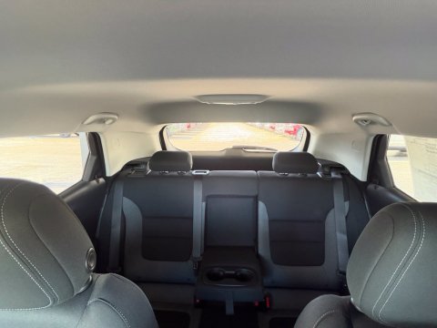 New Summit White 2026 Chevrolet TrailBlazer LT FWD - photo 27 - Stock #261434