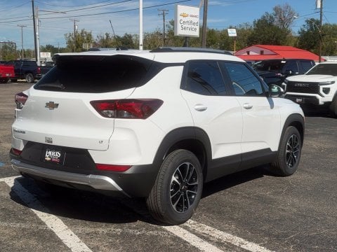 New Summit White 2026 Chevrolet TrailBlazer LT FWD - photo 7 - Stock #261434