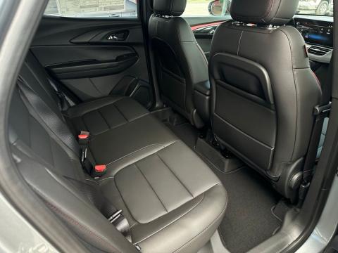 New Sterling Gray Metallic 2026 Chevrolet TrailBlazer RS FWD - photo 18 - Stock #260840