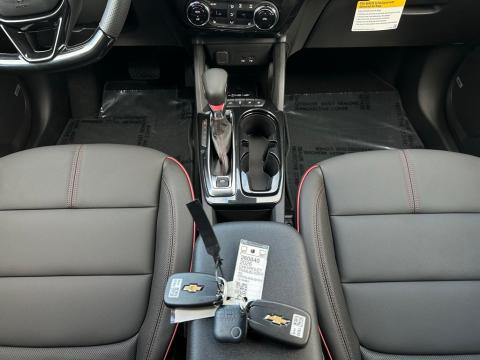 New Sterling Gray Metallic 2026 Chevrolet TrailBlazer RS FWD - photo 21 - Stock #260840