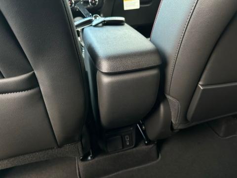 New Sterling Gray Metallic 2026 Chevrolet TrailBlazer RS FWD - photo 22 - Stock #260840