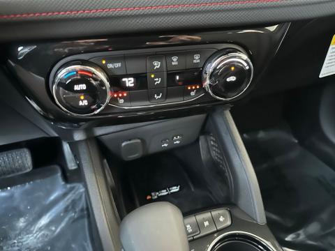 New Sterling Gray Metallic 2026 Chevrolet TrailBlazer RS FWD - photo 24 - Stock #260909