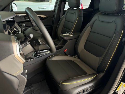 New Mosaic Black Metallic 2026 Chevrolet TrailBlazer ACTIV FWD - photo 13 - Stock #261049