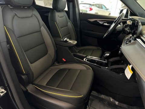 New Mosaic Black Metallic 2026 Chevrolet TrailBlazer ACTIV FWD - photo 17 - Stock #261049