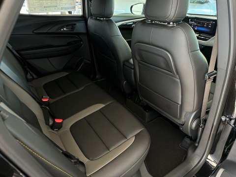New Mosaic Black Metallic 2026 Chevrolet TrailBlazer ACTIV FWD - photo 18 - Stock #261049
