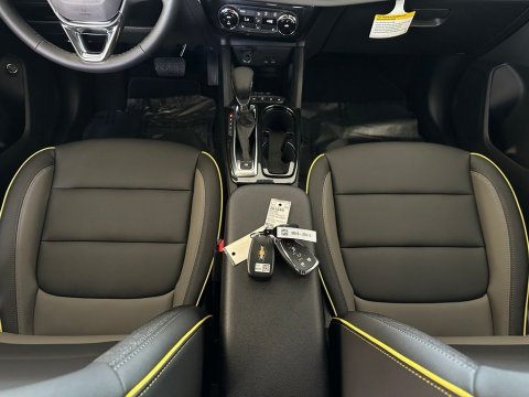 New Mosaic Black Metallic 2026 Chevrolet TrailBlazer ACTIV FWD - photo 21 - Stock #261049