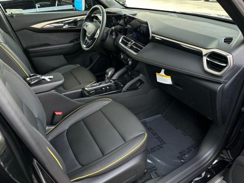 New Mosaic Black Metallic 2026 Chevrolet TrailBlazer ACTIV FWD - photo 16 - Stock #260853
