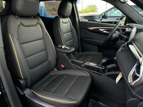 New Mosaic Black Metallic 2026 Chevrolet TrailBlazer ACTIV FWD - photo 17 - Stock #260853