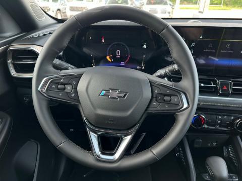 New Mosaic Black Metallic 2026 Chevrolet TrailBlazer ACTIV FWD - photo 19 - Stock #260853