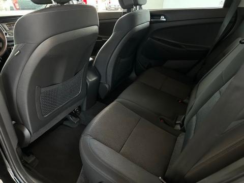 Pre-Owned Ash Black 2016 Hyundai Tucson SE FWD - photo 16 - Stock #A1063