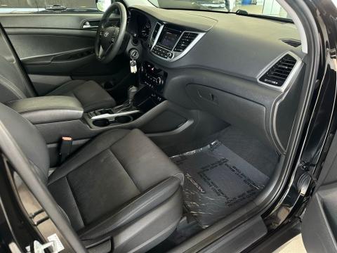 Pre-Owned Ash Black 2016 Hyundai Tucson SE FWD - photo 17 - Stock #A1063