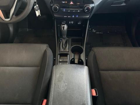 Pre-Owned Ash Black 2016 Hyundai Tucson SE FWD - photo 22 - Stock #A1063