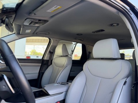 Certified Pre-Owned Moonlight Cloud 2025 Hyundai Palisade SEL AWD - photo 15 - Stock #A1089
