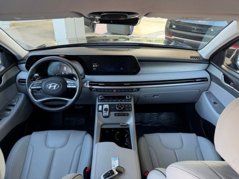 Certified Pre-Owned Moonlight Cloud 2025 Hyundai Palisade SEL AWD - photo 21 - Stock #A1089