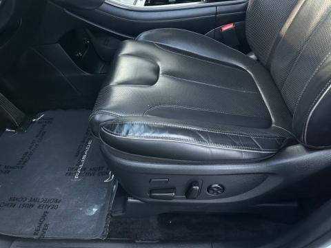 Pre-Owned Hyper White 2021 Hyundai Palisade Calligraphy AWD - photo 13 - Stock #A1031A