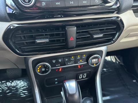 Pre-Owned White Platinum 2018 Ford EcoSport Titanium FWD - photo 26 - Stock #260650A