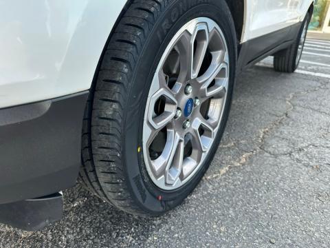 Pre-Owned White Platinum Clearcoat Metallic 2018 Ford EcoSport Titanium FWD - photo 10 - Stock #260650A
