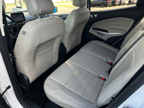 Pre-Owned White Platinum Clearcoat Metallic 2018 Ford EcoSport Titanium FWD - photo 16 - Stock #260650A