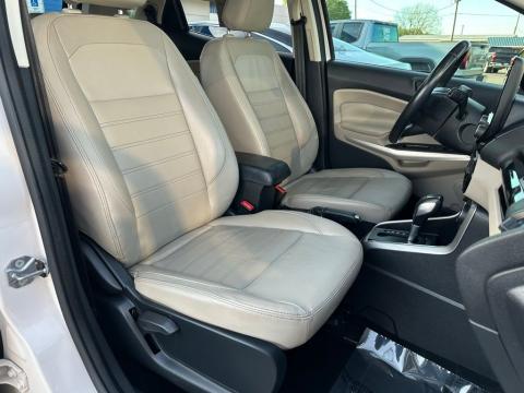 Pre-Owned White Platinum Clearcoat Metallic 2018 Ford EcoSport Titanium FWD - photo 18 - Stock #260650A