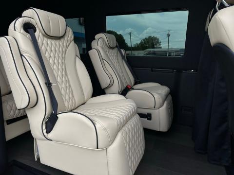 Pre-Owned  2023 Mercedes-Benz Sprinter 3500 Cargo 170 WB AWD - photo 17 - Stock #SPRINTER1