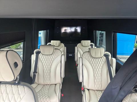Pre-Owned  2023 Mercedes-Benz Sprinter 3500 Cargo 170 WB AWD - photo 23 - Stock #SPRINTER1