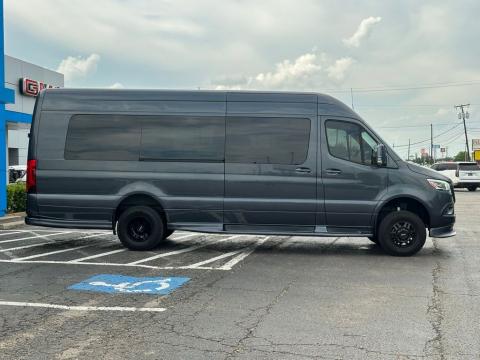 Pre-Owned  2023 Mercedes-Benz Sprinter 3500 Cargo 170 WB AWD - photo 4 - Stock #SPRINTER1