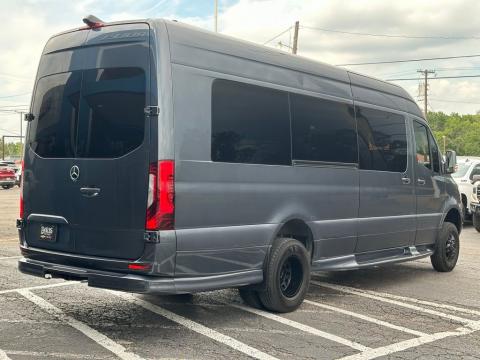 Pre-Owned  2023 Mercedes-Benz Sprinter 3500 Cargo 170 WB AWD - photo 6 - Stock #SPRINTER1