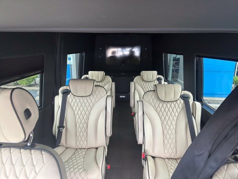 Pre-Owned  2023 Mercedes-Benz Sprinter 3500 Cargo 170 WB AWD - photo 25 - Stock #B5623