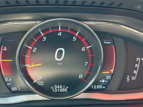 Pre-Owned Seashell Metallic 2016 Volvo XC60 T5 Drive-E Premier FWD - photo 25 - Stock #X2488