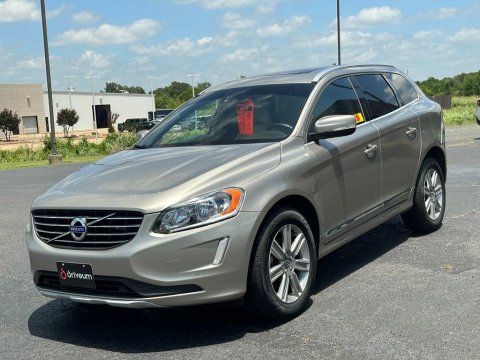 Pre-Owned Seashell Metallic 2016 Volvo XC60 T5 Drive-E Premier FWD - photo 3 - Stock #X2488