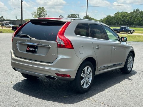 Pre-Owned Seashell Metallic 2016 Volvo XC60 T5 Drive-E Premier FWD - photo 6 - Stock #X2488