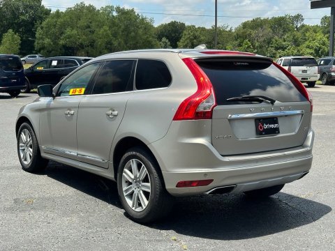 Pre-Owned Seashell Metallic 2016 Volvo XC60 T5 Drive-E Premier FWD - photo 7 - Stock #X2488